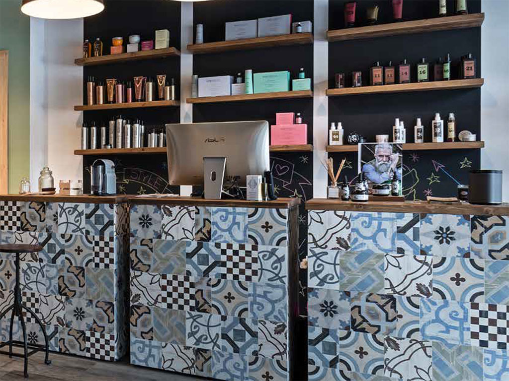 Friseureinrichtung Empfangsbereich Empfangsbereich im Friseursalon
